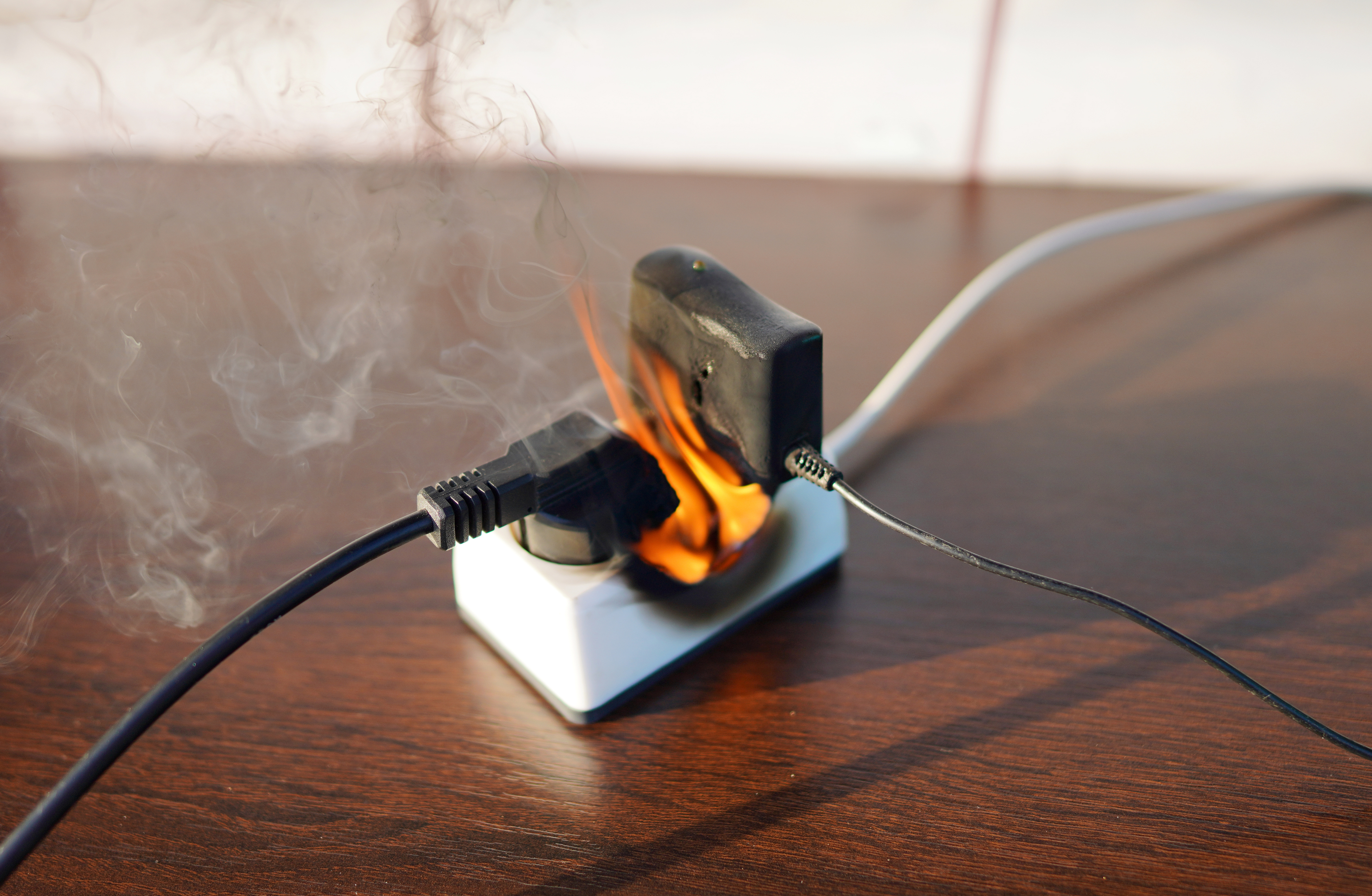  7 consejos para evitar cortocircuitos en casa y mejorar tu seguridad