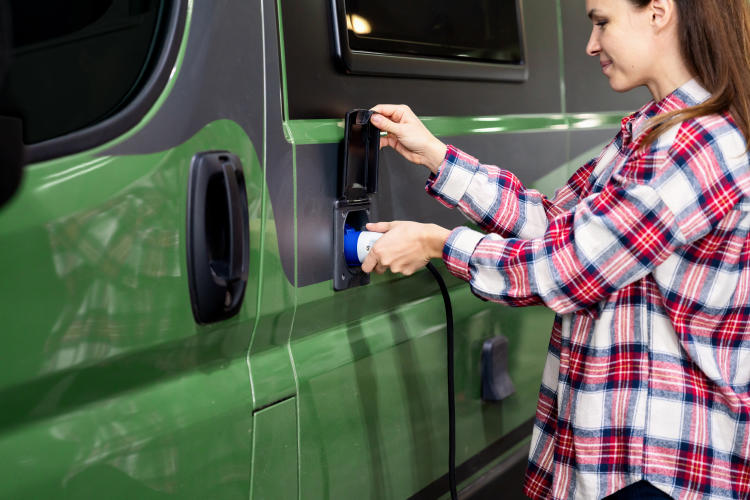 Autocaravanas sostenibles para disfrutar del verano respetando el planeta Autocaravanas sostenibles para disfrutar del verano respetando el planeta