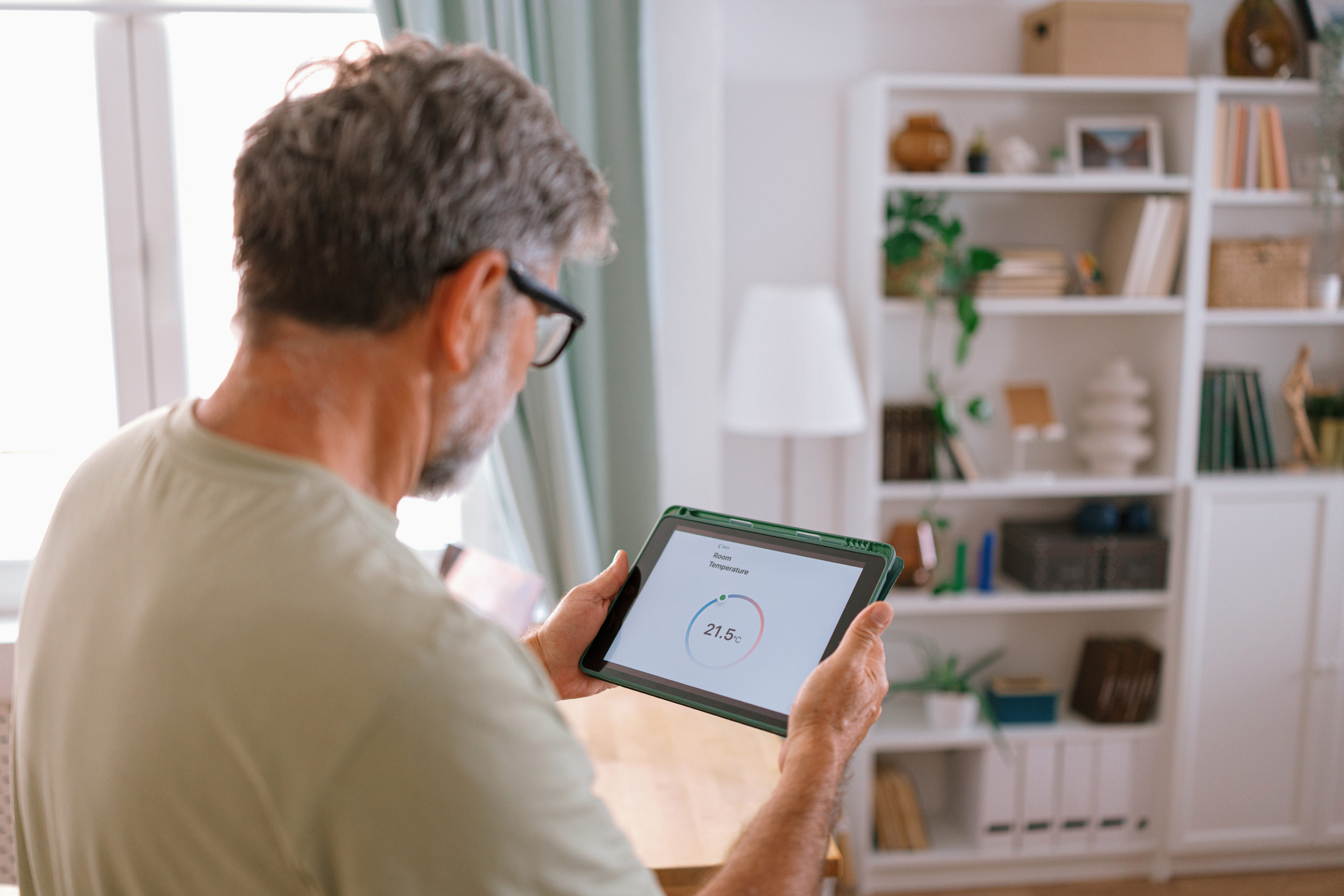Apps de control energ&eacute;tico: comparativa de las mejores del 2026