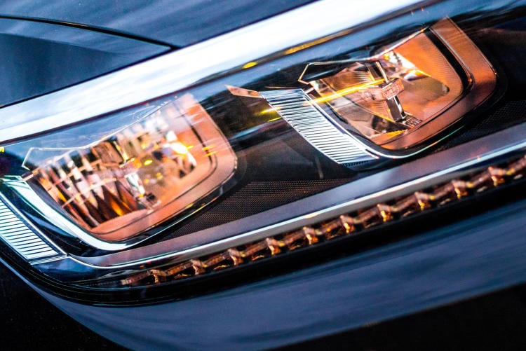 Luces de xenón en coches Luces de xenón en coches