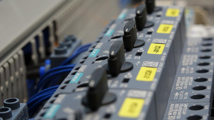 Principales diferencias entre relé térmico y guardamotor Principales diferencias entre relé térmico y guardamotor