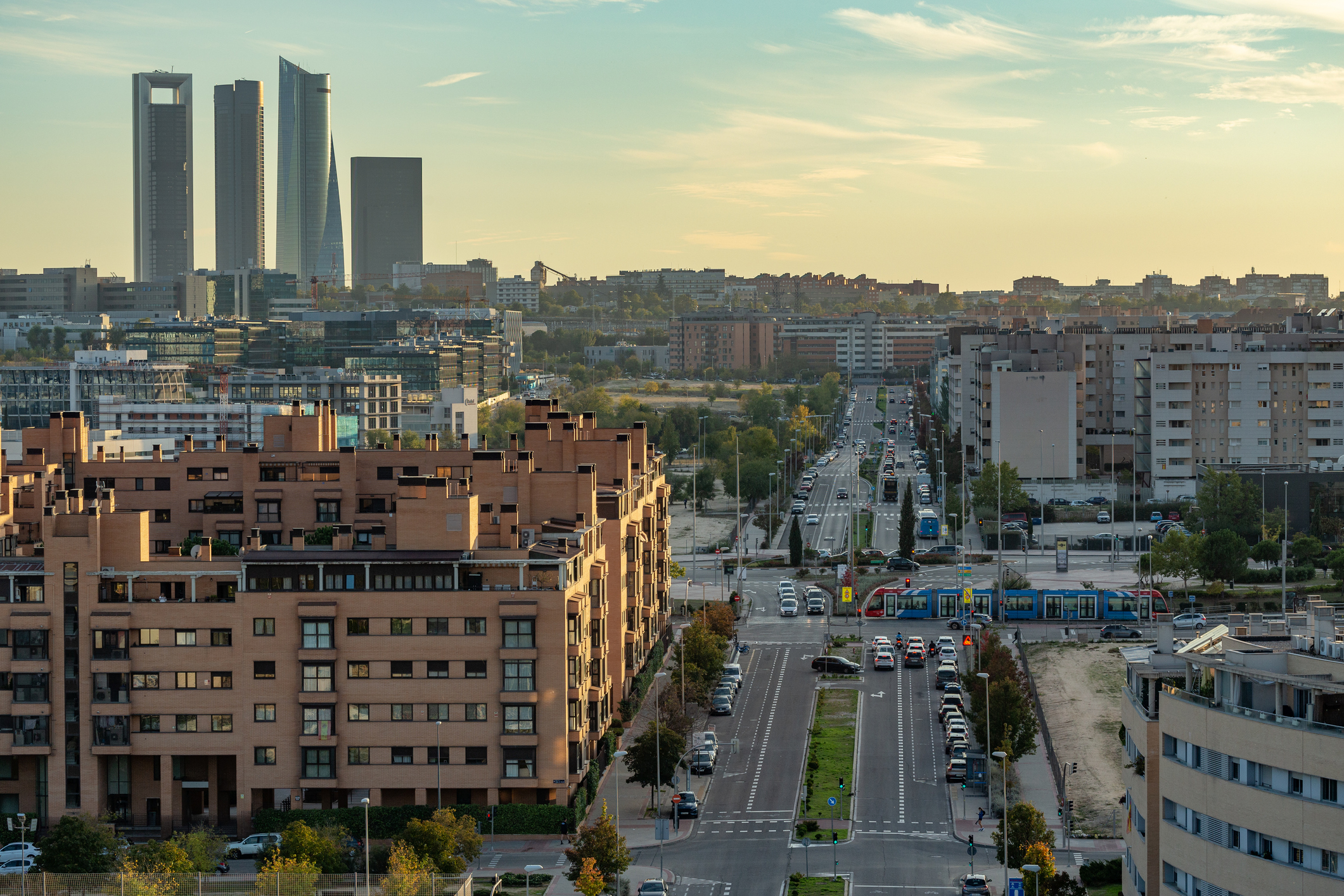 Calefacción por biomasa urbana: casos reales en España