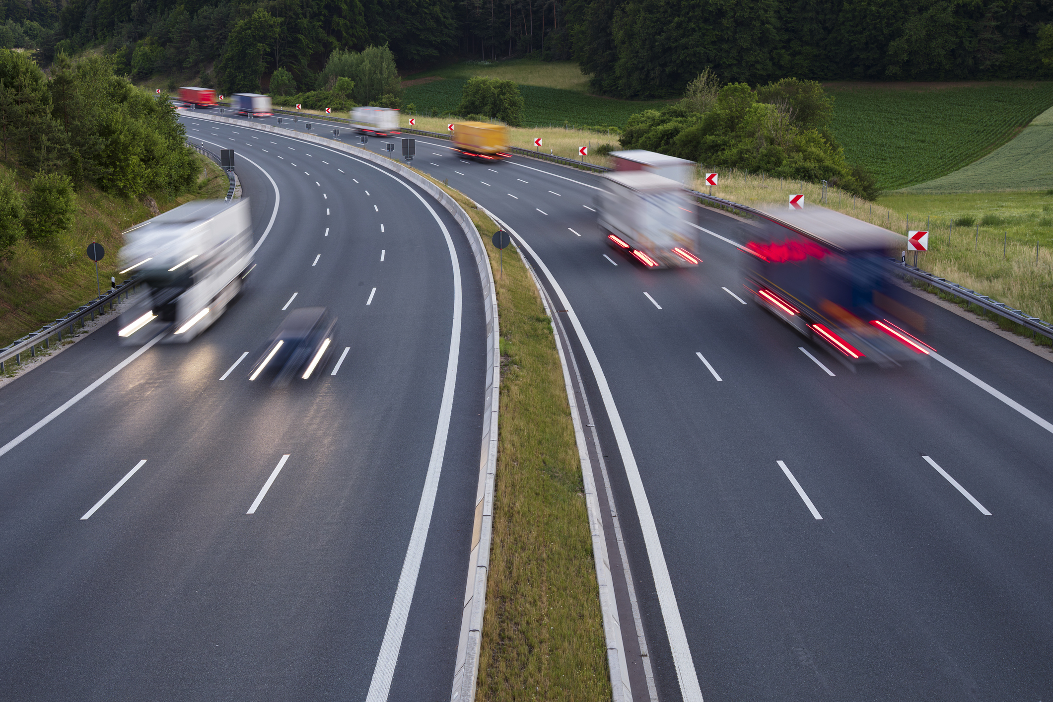 Asfalto que absorbe CO2: carreteras que limpian el aire urbano