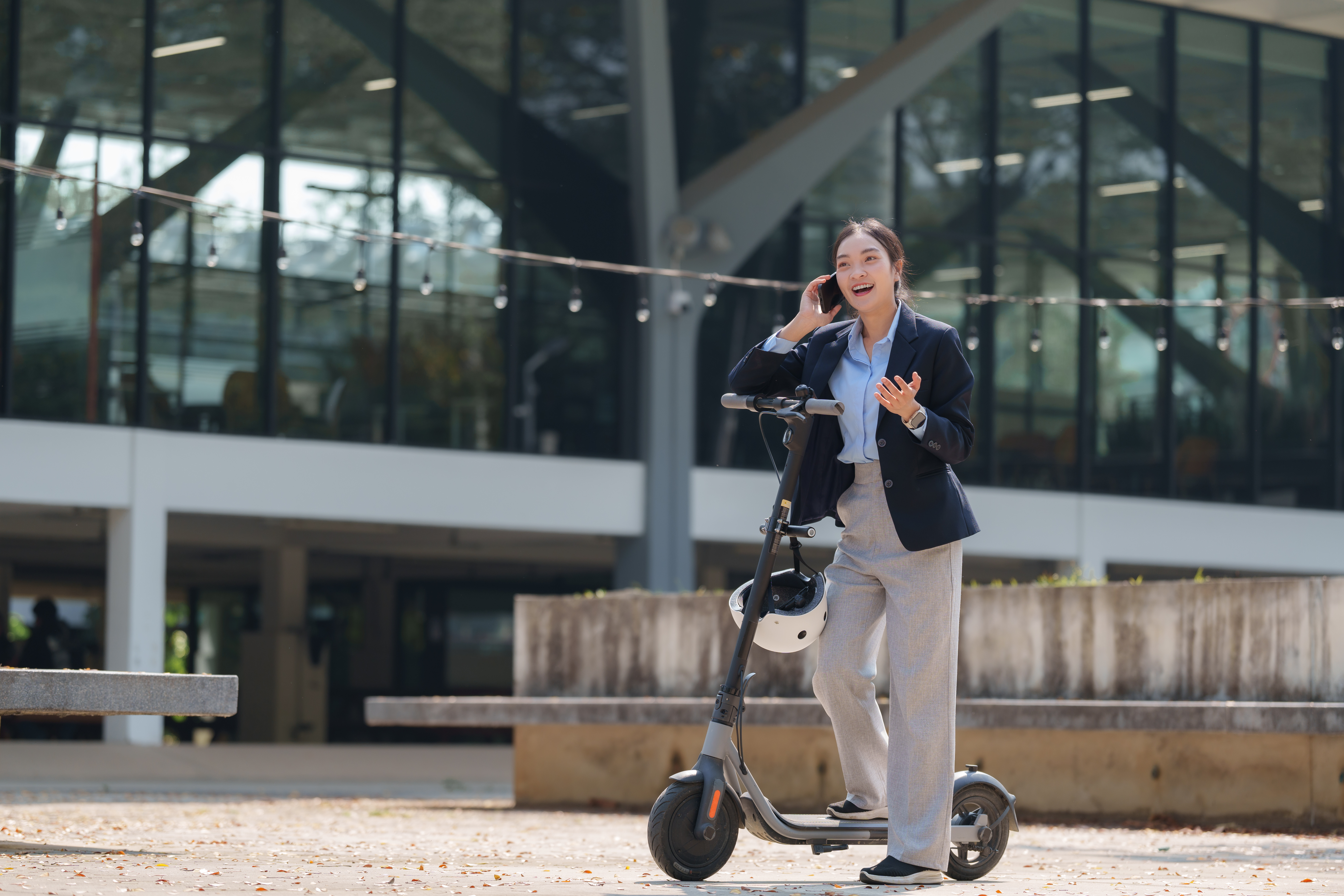 Bicicletas y scooters con carga solar: el futuro del transporte urbano sostenible