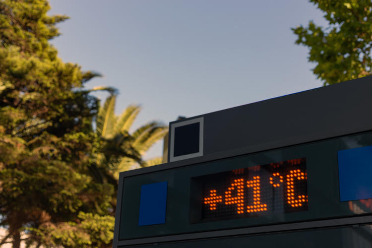 Cómo afecta el calor extremo al rendimiento de tus placas solares Cómo afecta el calor extremo al rendimiento de tus placas solares