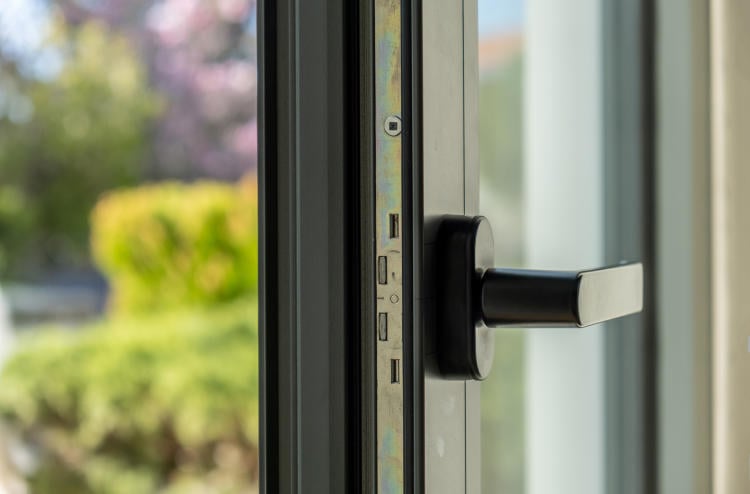 Ventana oscilobatiente; tipos, ventajas, desventajas y más Ventana oscilobatiente; tipos, ventajas, desventajas y más