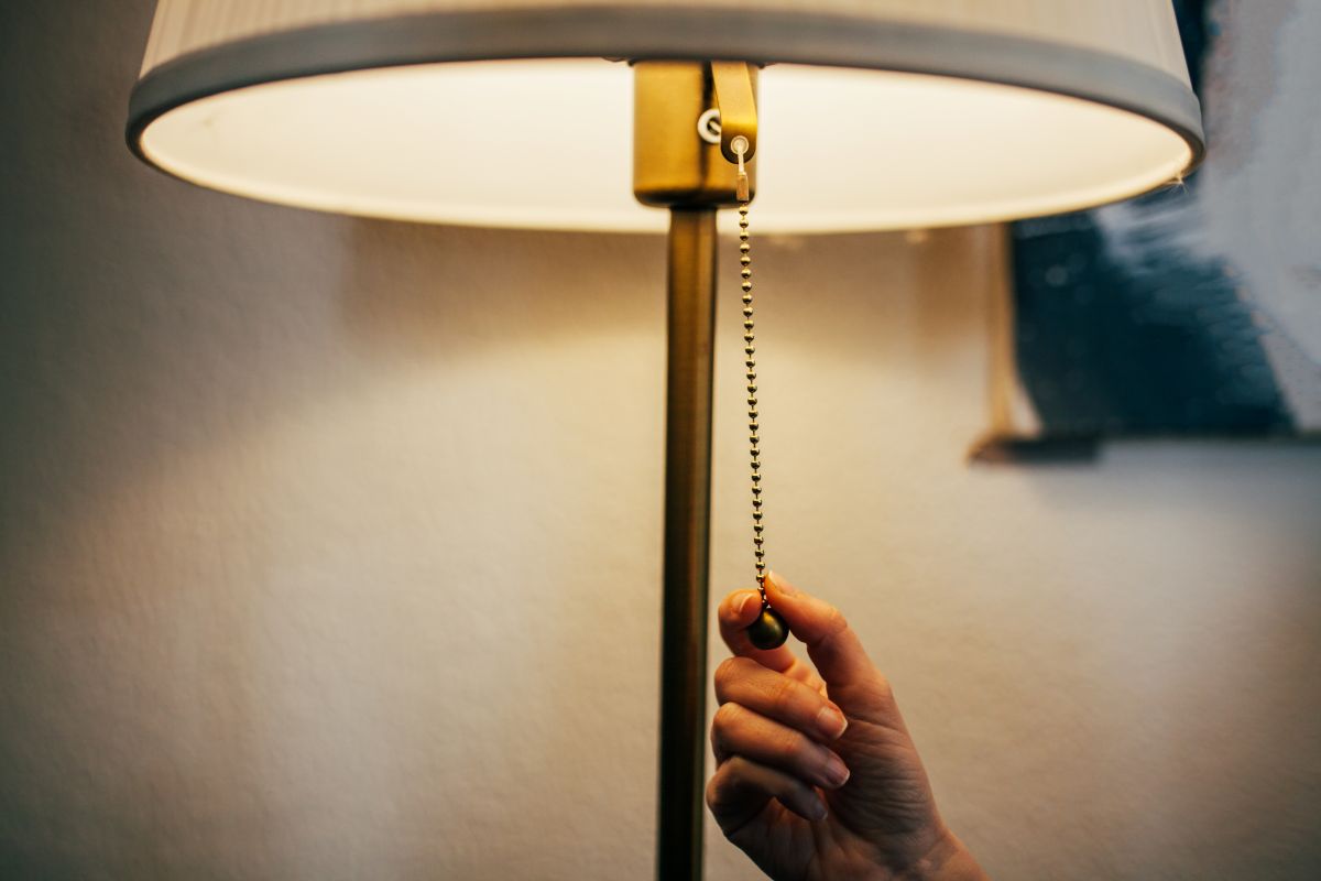 ¿Qué necesitas para cambiar el titular de la luz?