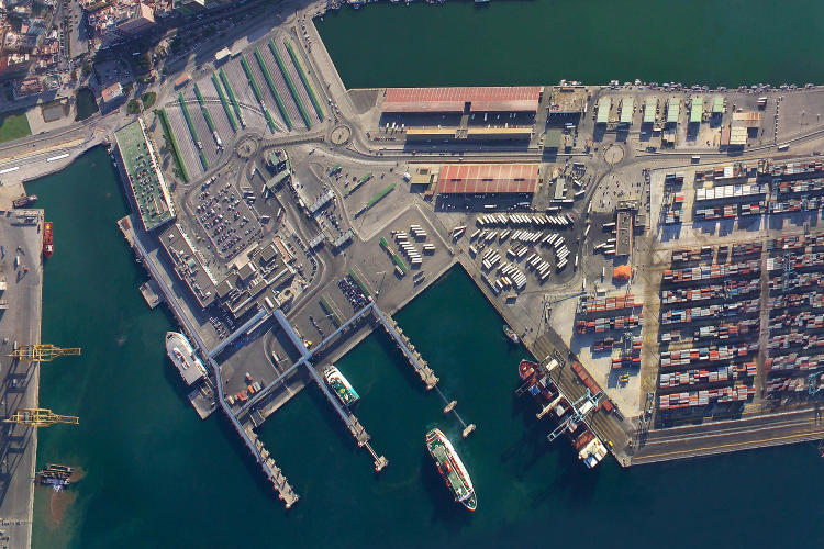 puerto para energía solar offshore puerto para energía solar offshore