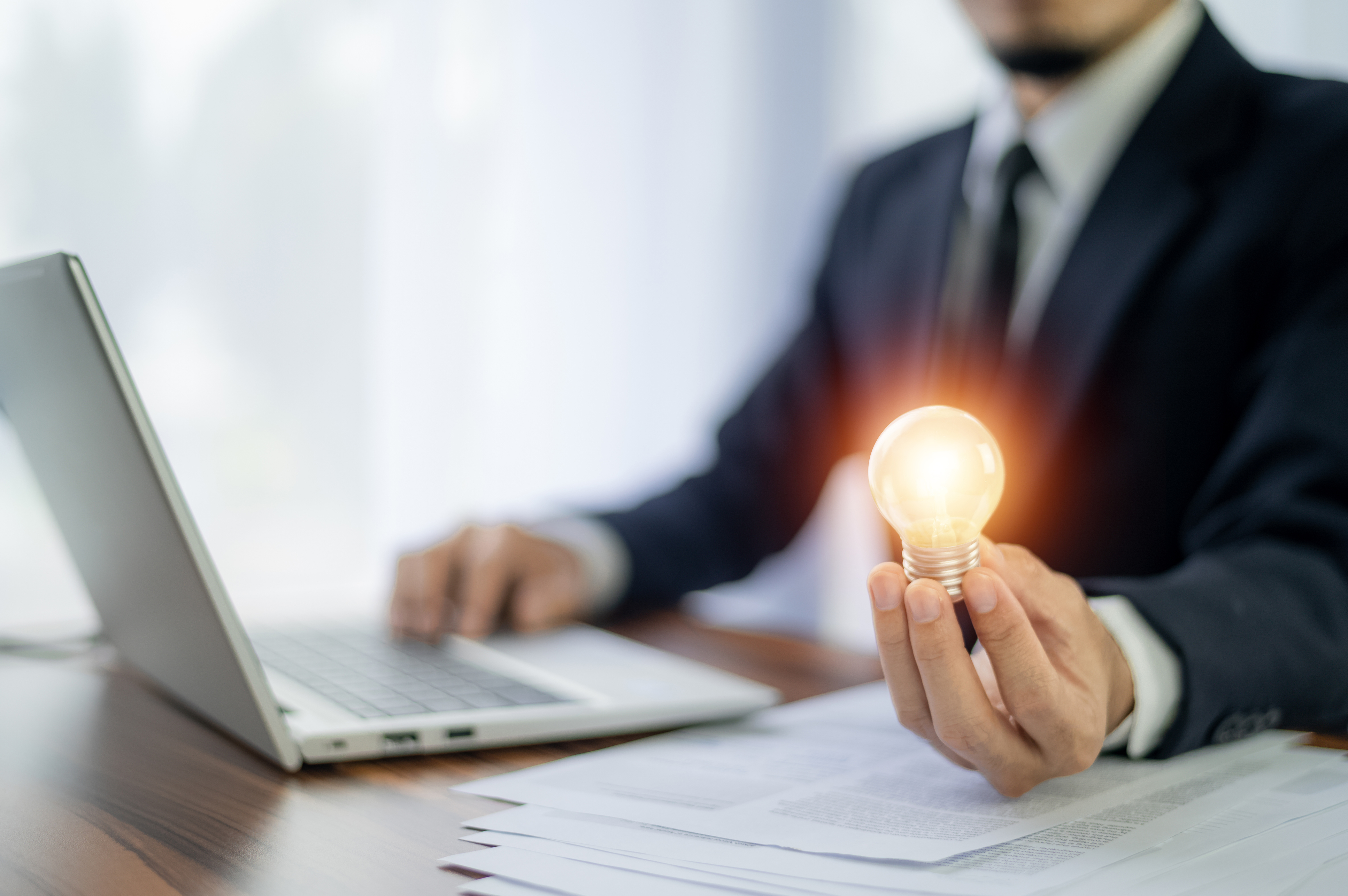 C&oacute;mo funciona el mercado el&eacute;ctrico y por qu&eacute; el precio de la luz cambia cada hora