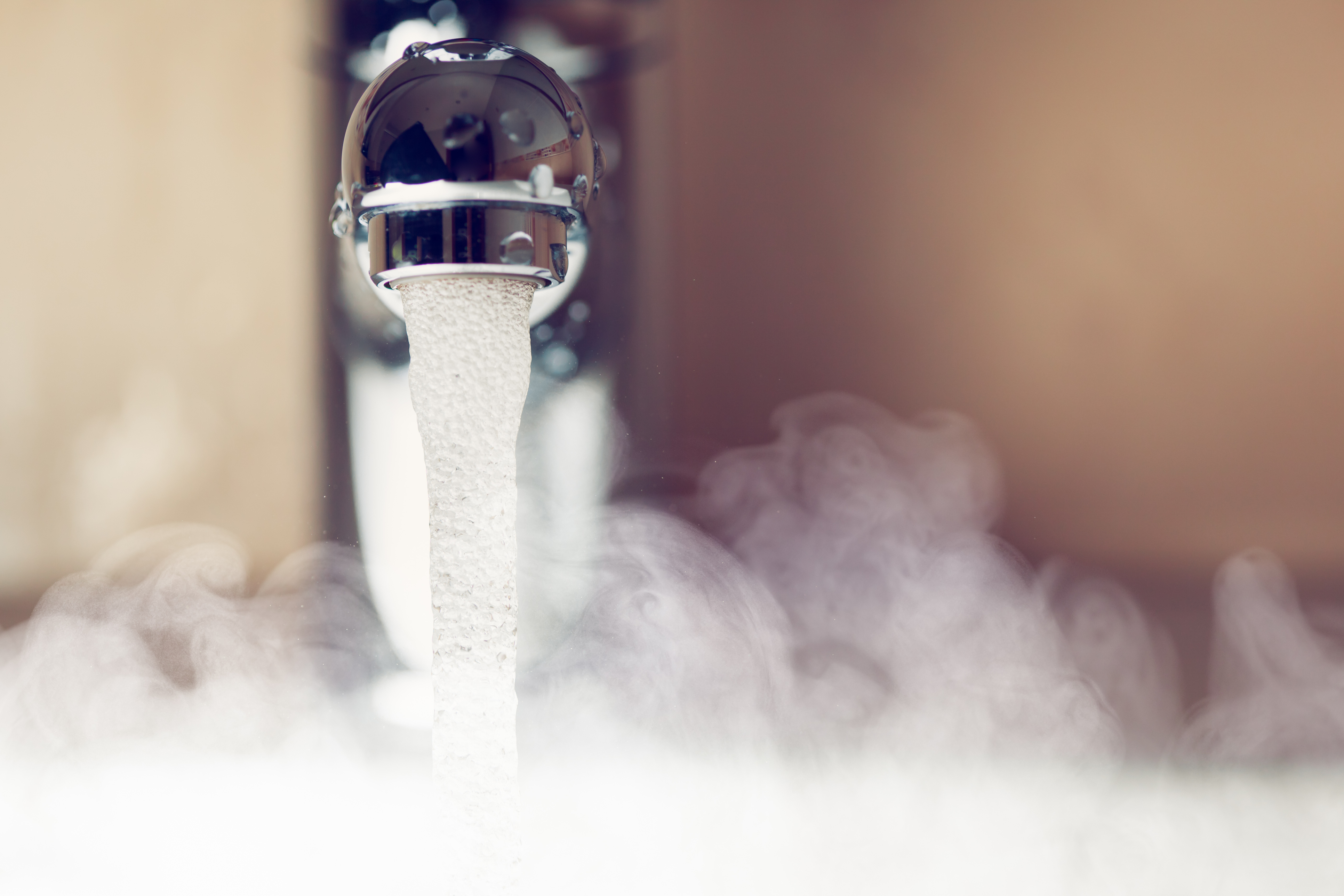 Bajar la temperatura del agua caliente: reduce la tarifa gas