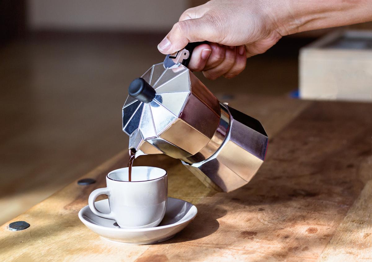¿Cuánto consume una cafetera italiana? | Blog EnergyGO