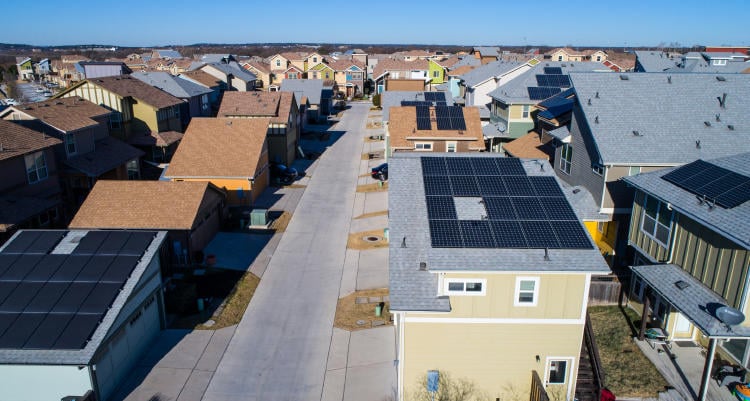 Vecinos con placas solares Vecinos con placas solares