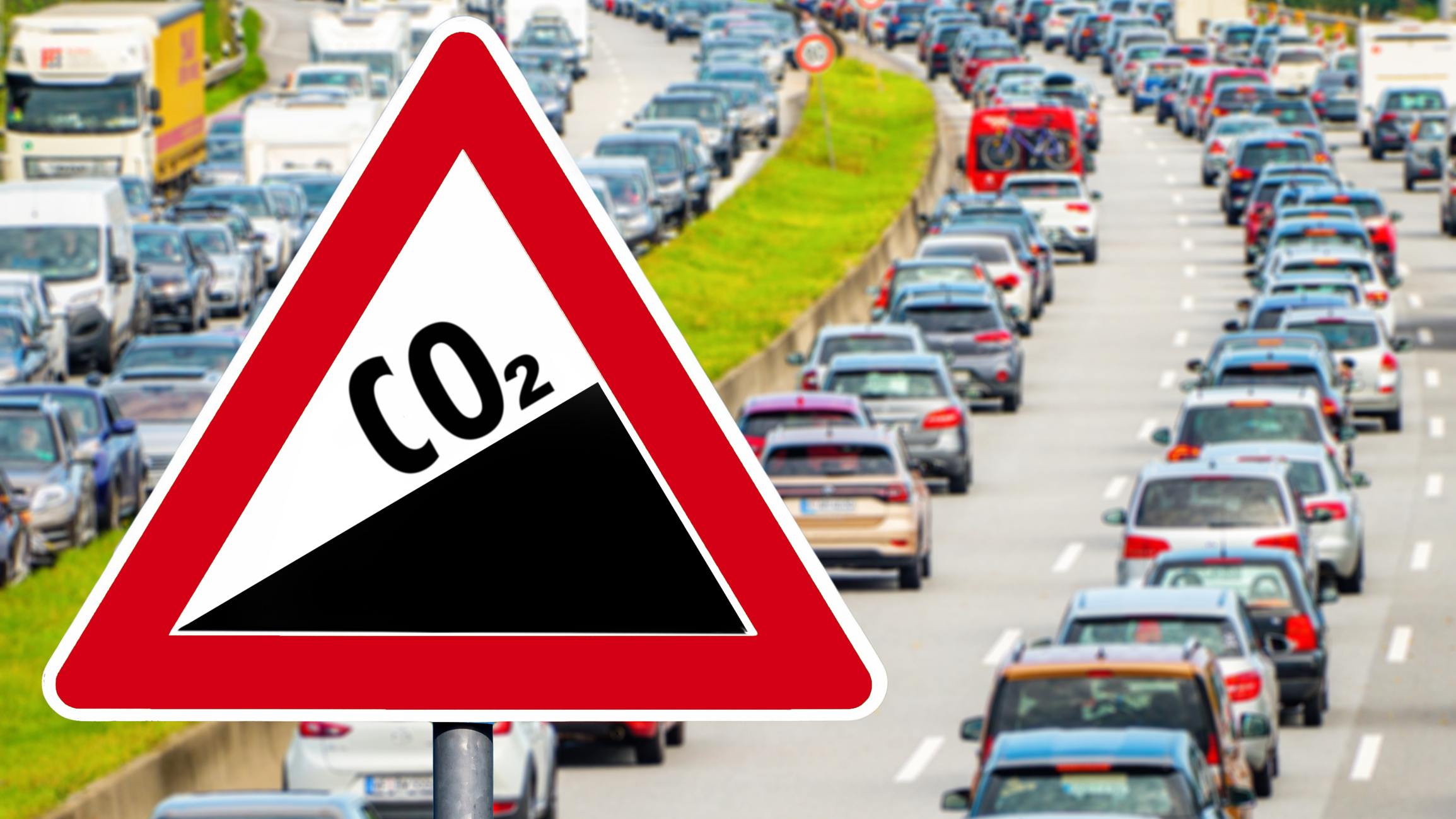 Asfalto que absorbe CO2: carreteras que limpian el aire urbano