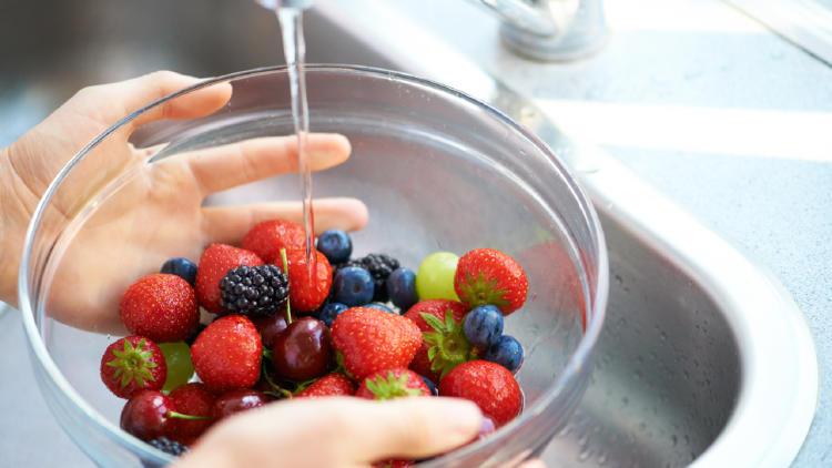 Lavar fruta para ahorrar gua Lavar fruta para ahorrar gua