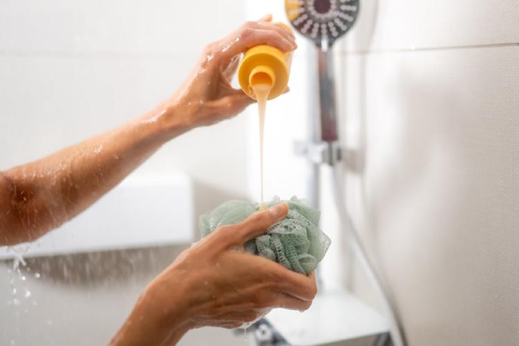 cierra el grifo para enjabonarte Cierra el grifo para enjabonarte