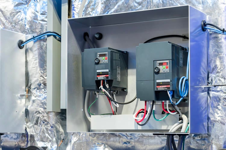 Variador de frecuencia: qué es y cómo te ayuda a ahorrar luz Variador de frecuencia: qué es y cómo te ayuda a ahorrar luz